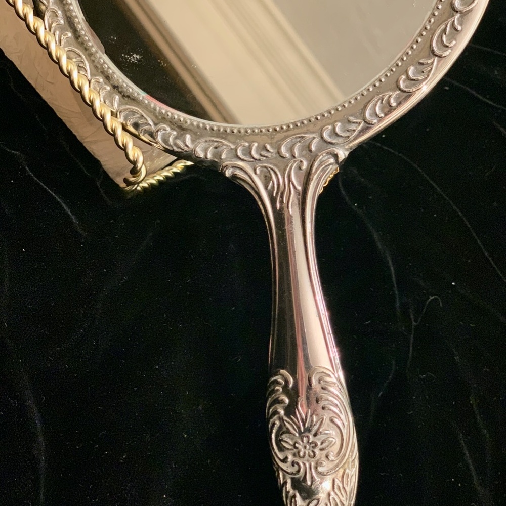 Vanity Mirror - Picture 7 of 8